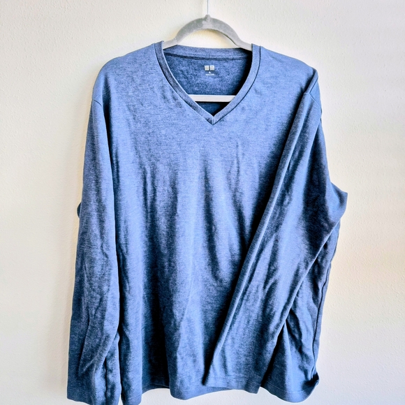 Uniqlo Other - Uniqlo Heather Blue Crew Neck Shirt Size XL